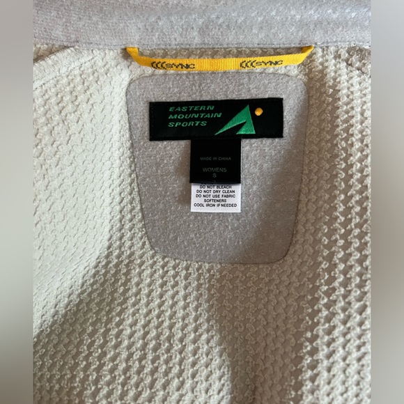 Like new 3-piece snowboard outfit. Highly technical, high quality, Size S. DEAL! - Picture 13 of 16